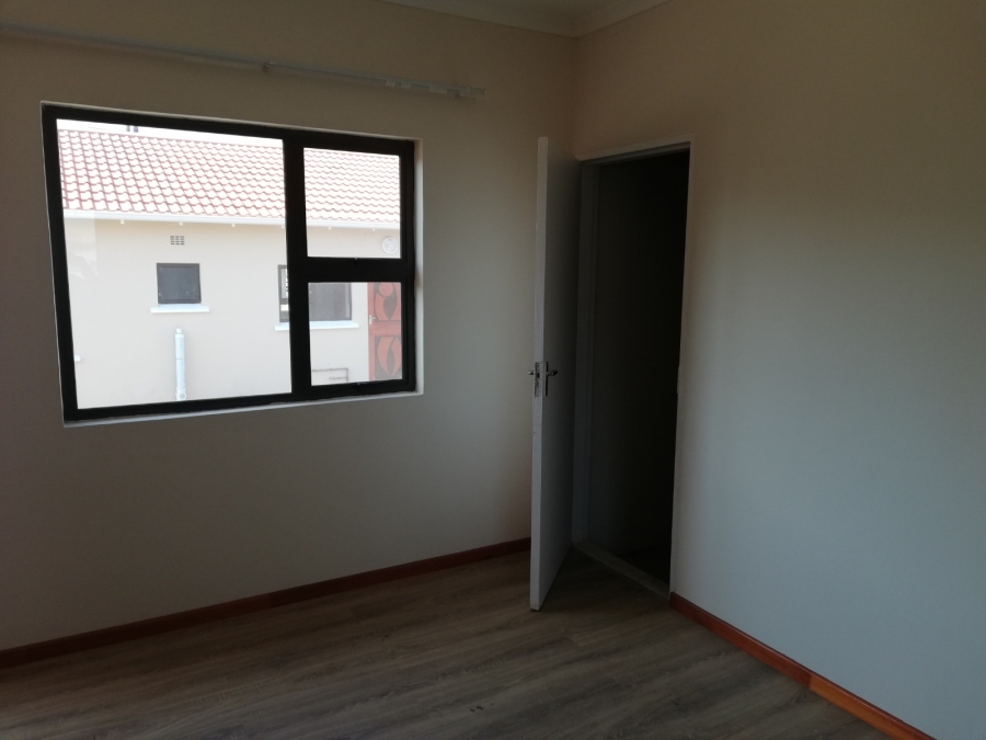 2 Bedroom Property for Sale in Cove Rock Eastern Cape